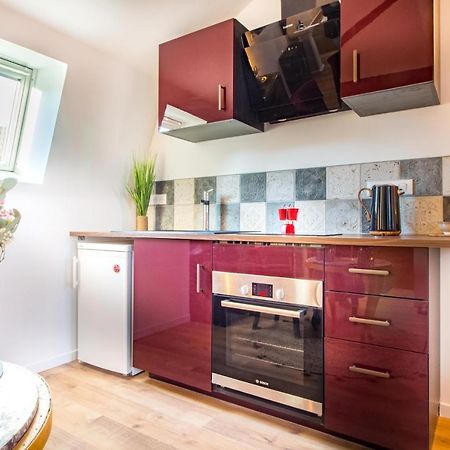 Jacuzzi - La Petite Romantique - Flobnb Laon Exterior photo