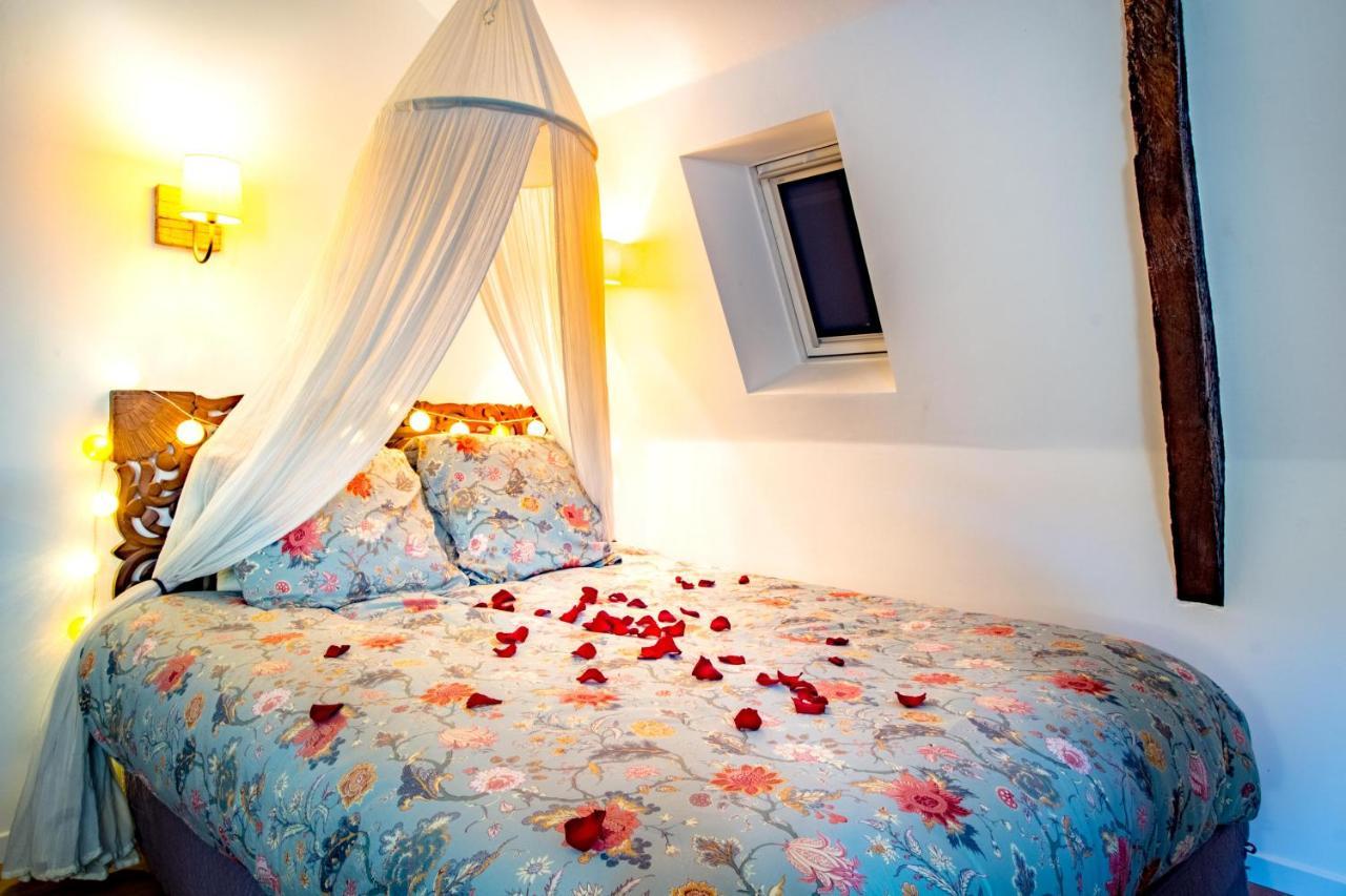 Jacuzzi - La Petite Romantique - Flobnb Laon Exterior photo